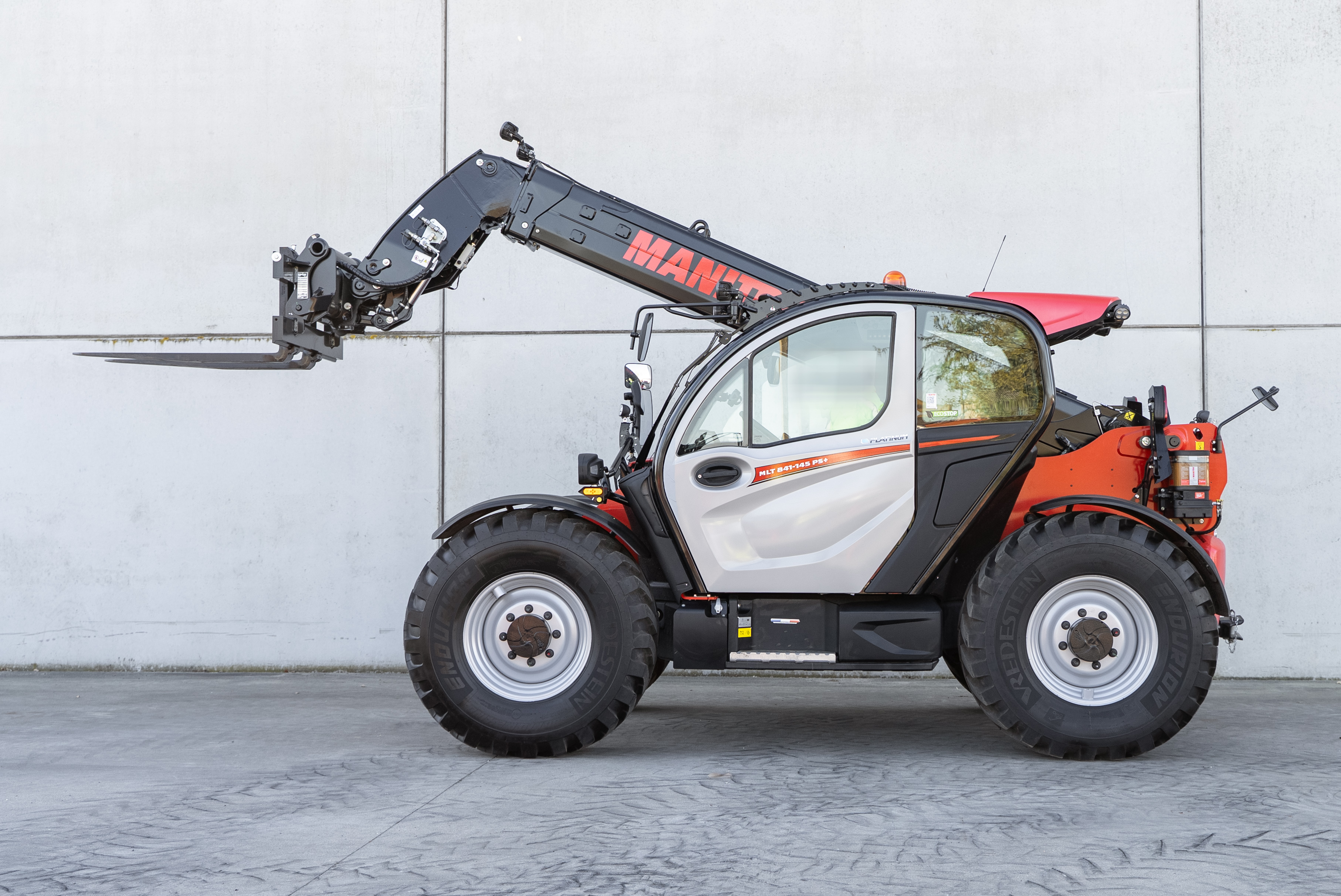 Manitou - Telehandlers - MLT 841 145 PS+ Y ST5 S1 - Side