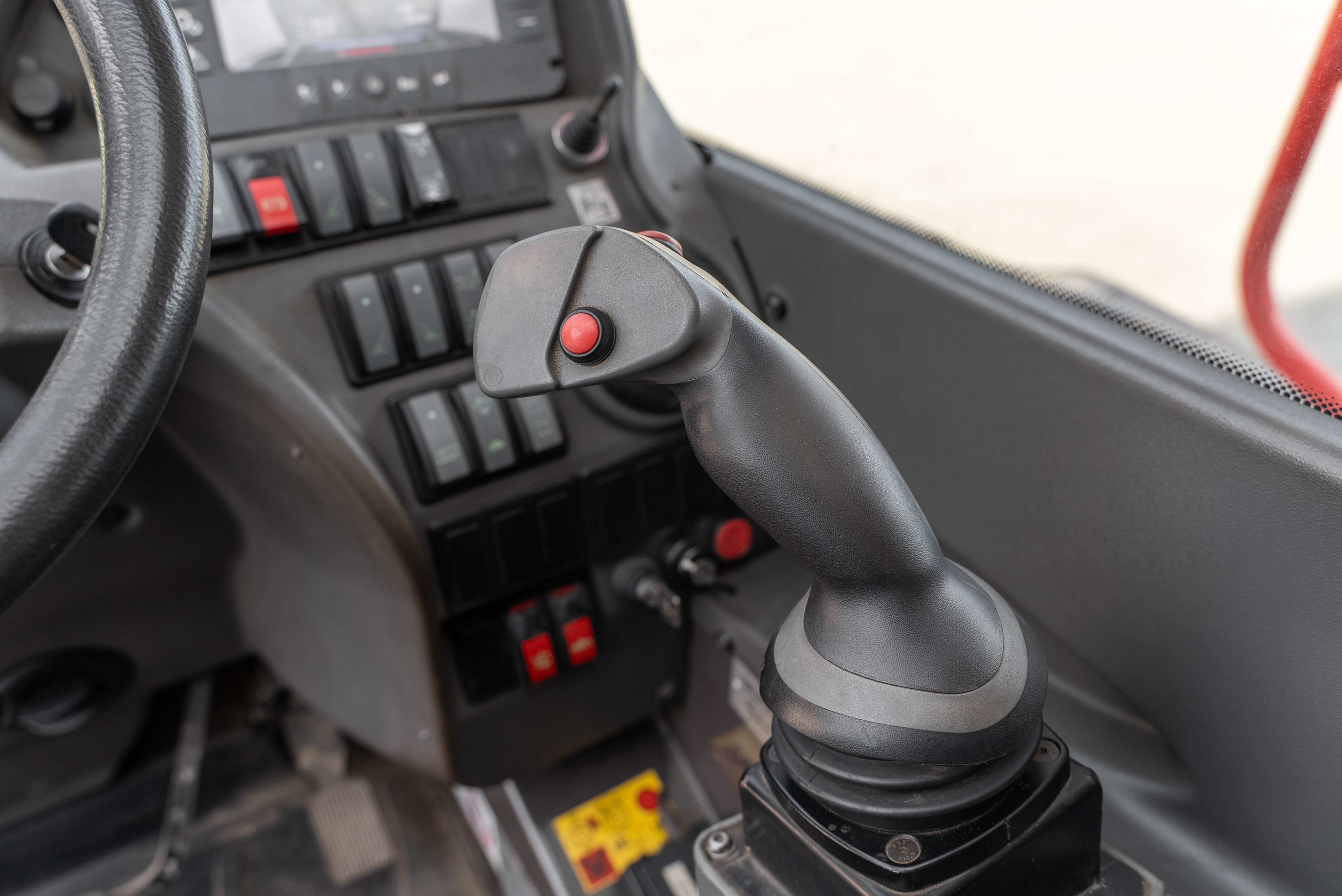 Manitou - Telehandlers - MRT 2550 PRIV+ ST4 S2 - Product image
