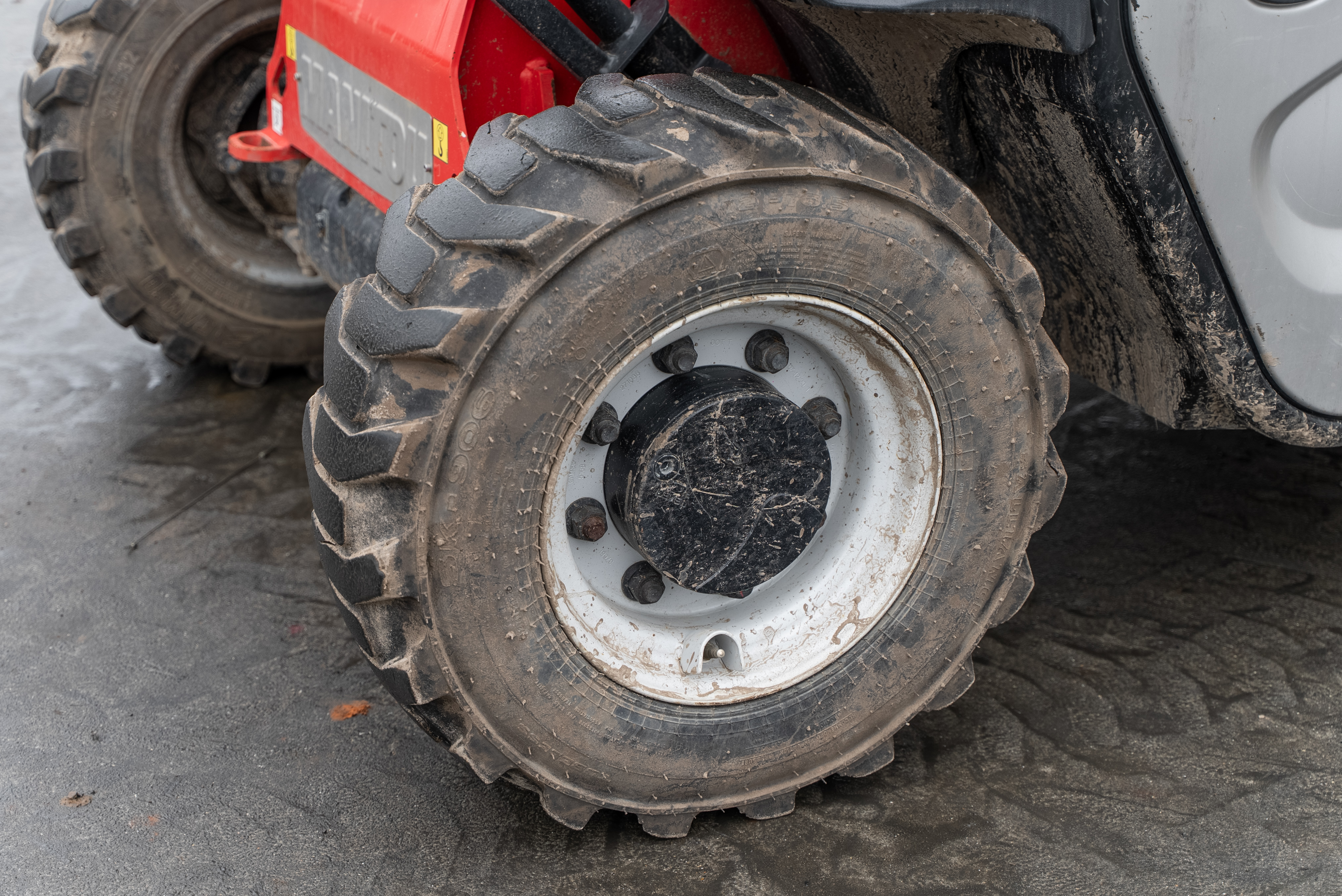 MT 625 H COMFORT 75K ST5 S1 - Chassis / Wheel