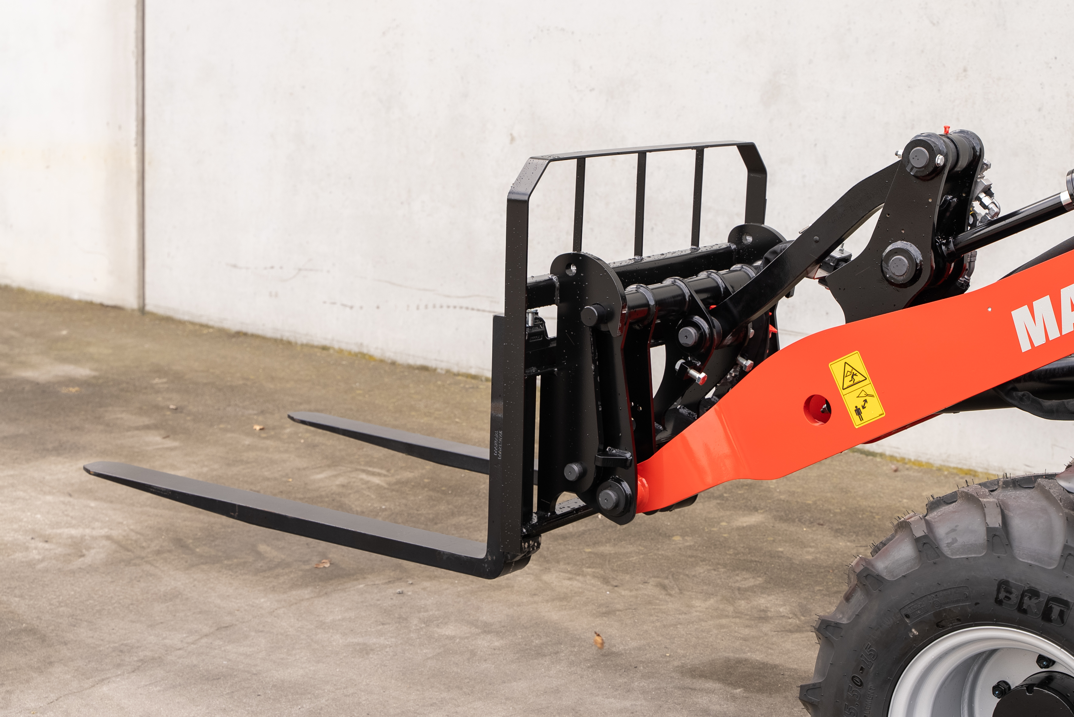 Manitou - Wheelloaders - MLA 3-25 H P ST5 S1 - Product image