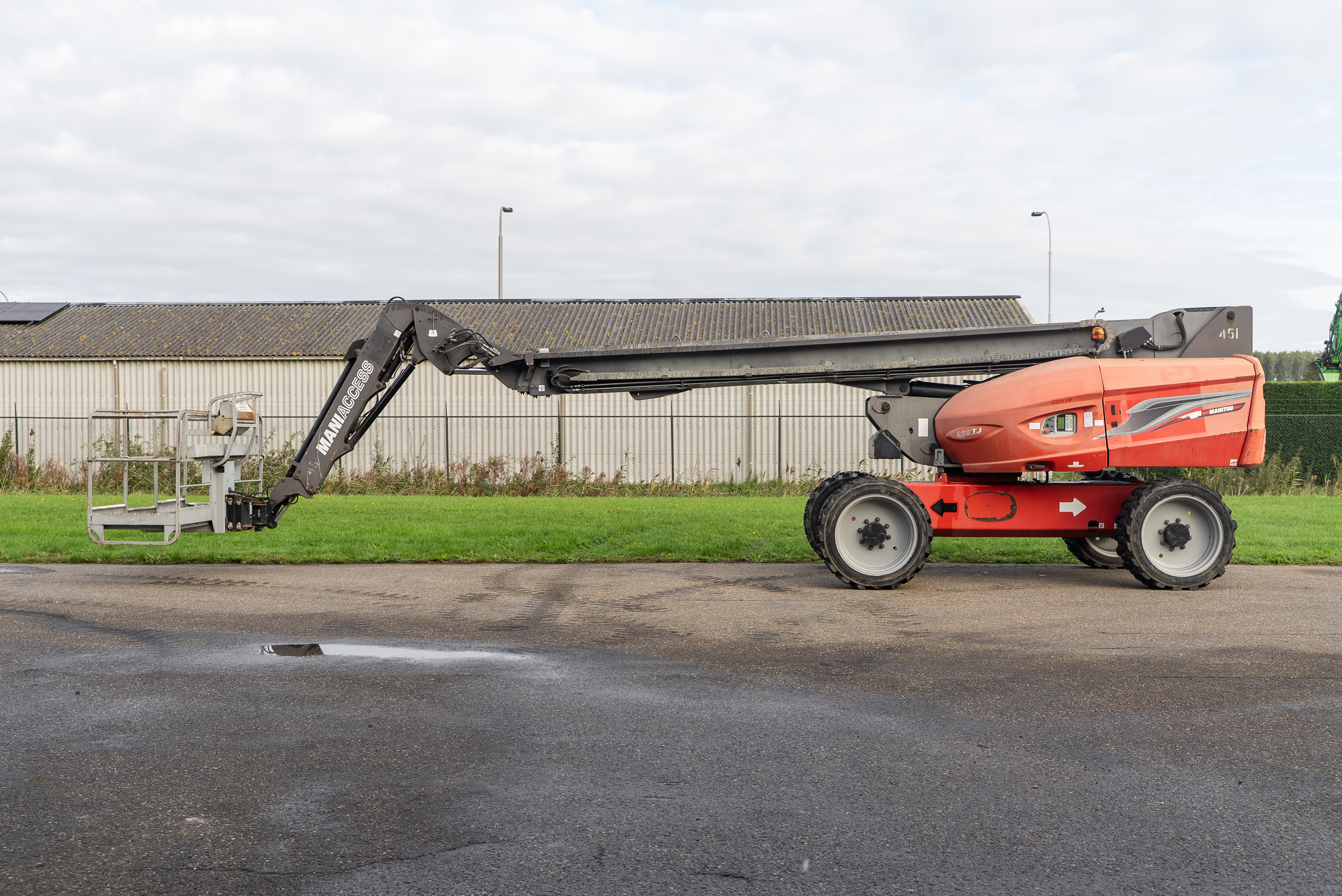 Manitou - Nacelles élévatrices - TJ 280 - Vue latérale