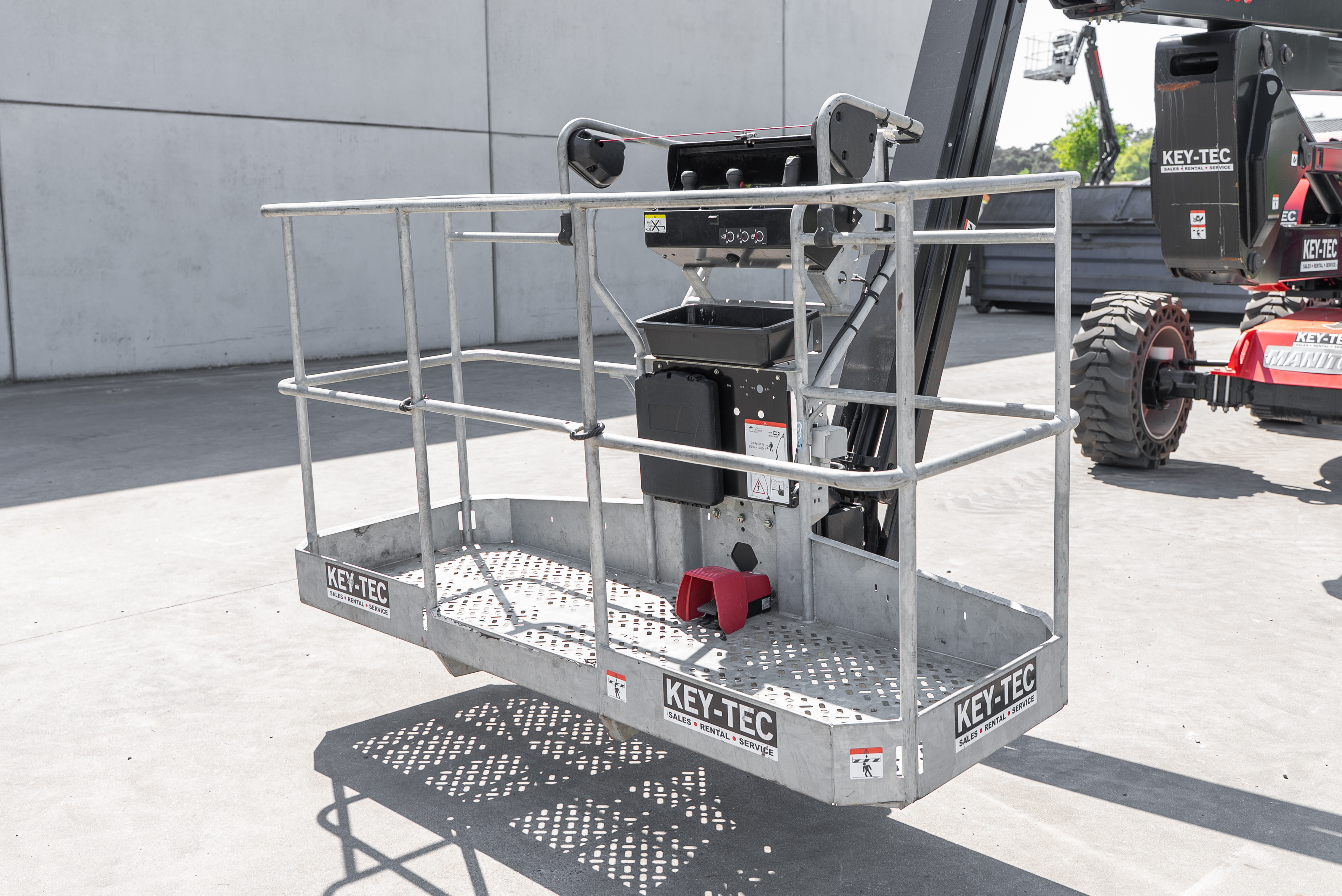 Manitou - Nacelles élévatrices - ATJ 200 ST5 S1 - Intérieur arrière