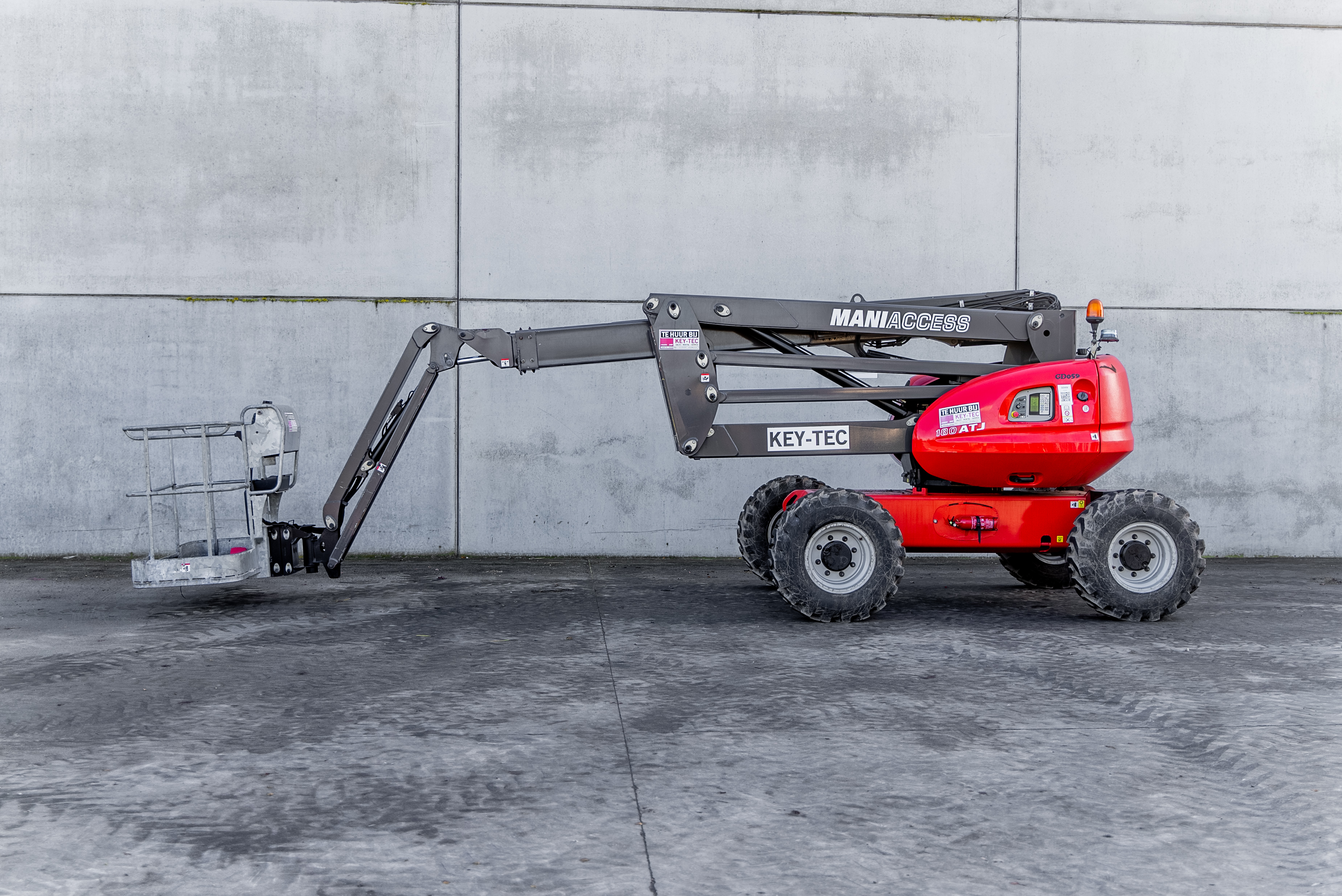 Manitou - Hoogwerkers - ATJ 180 2 RC E3 - Zijaanzicht