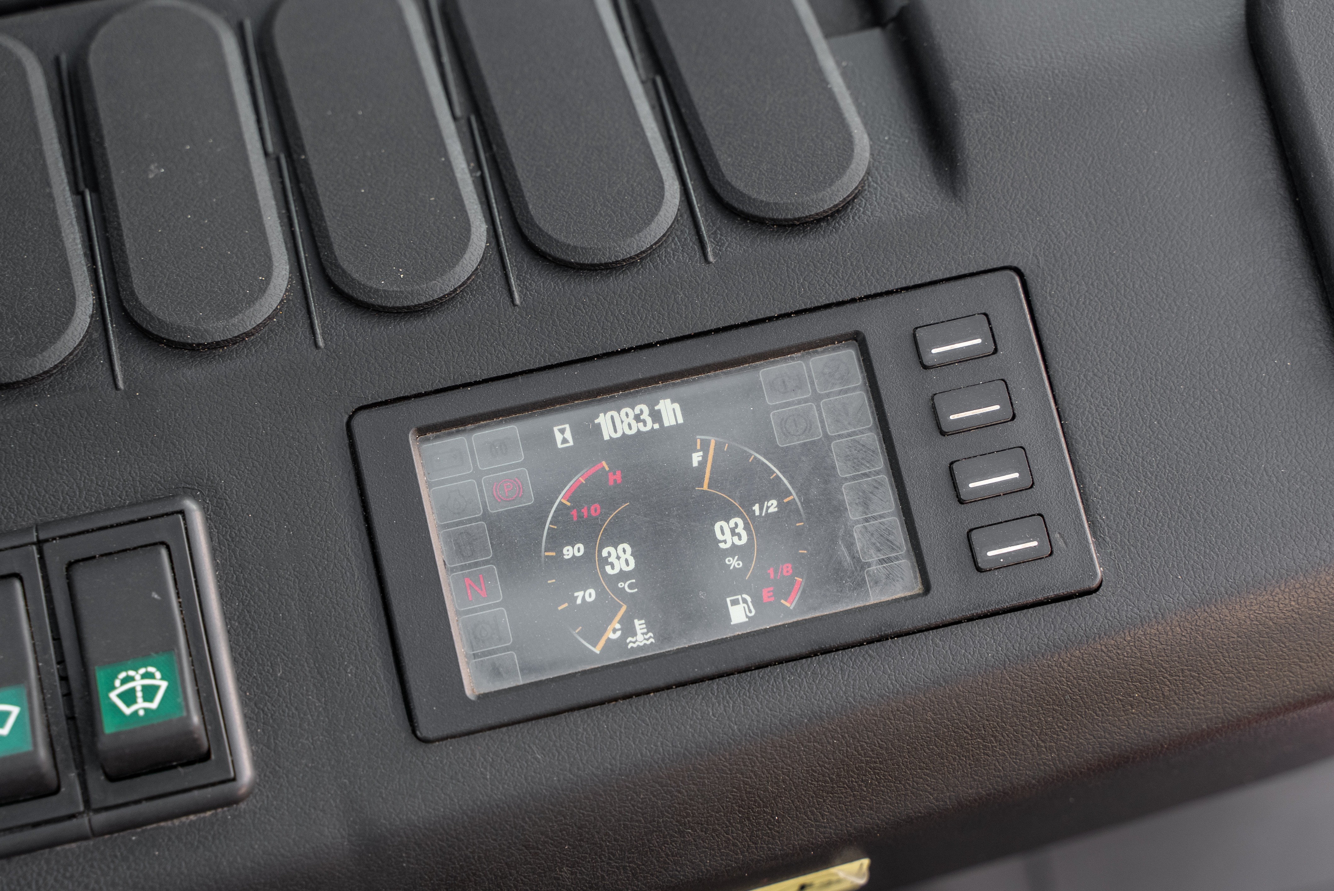 MI 25 D K ST5 S1 - Hours / Display