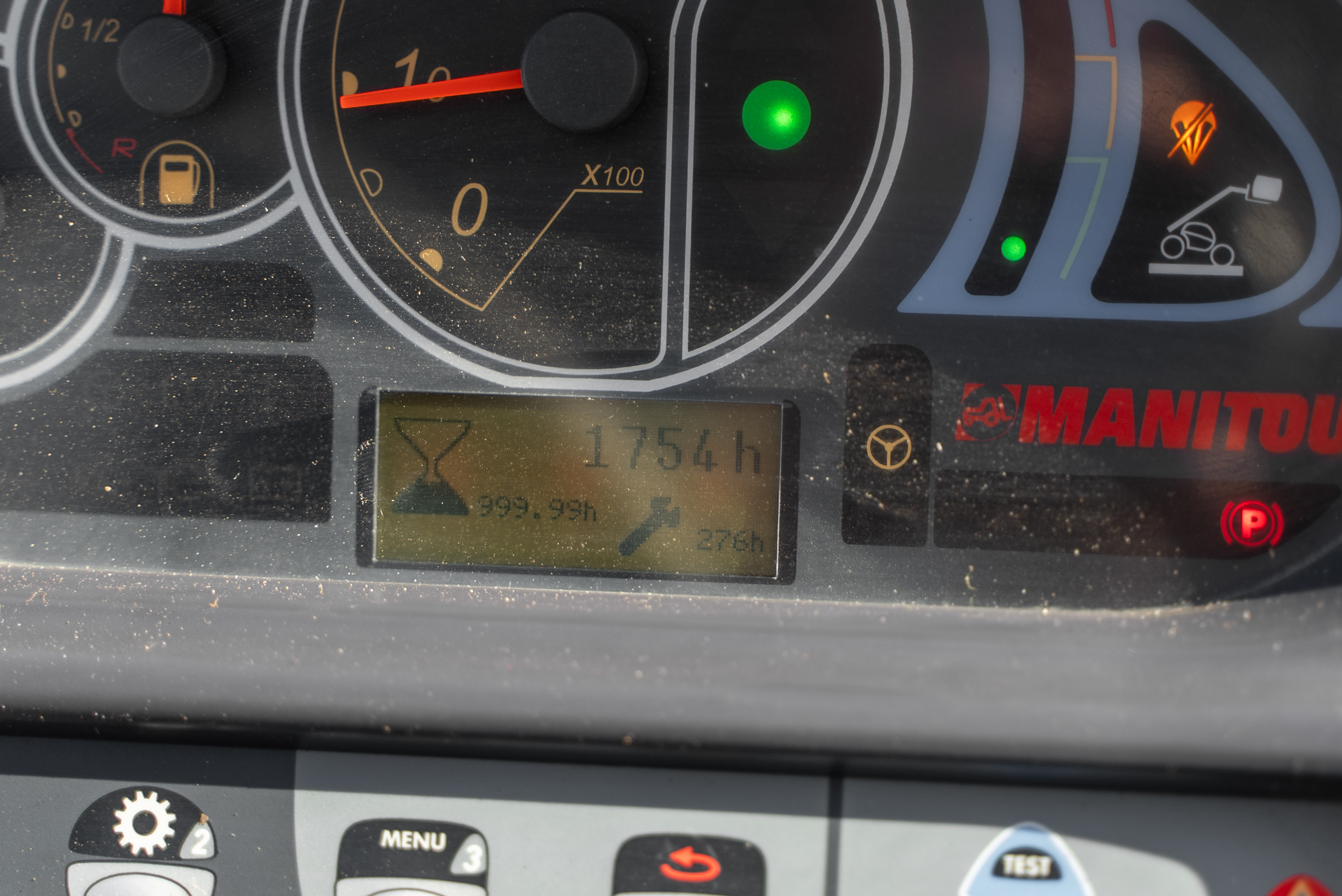 MT 1135 EASY 75D ST3B S1 - Hours / Display