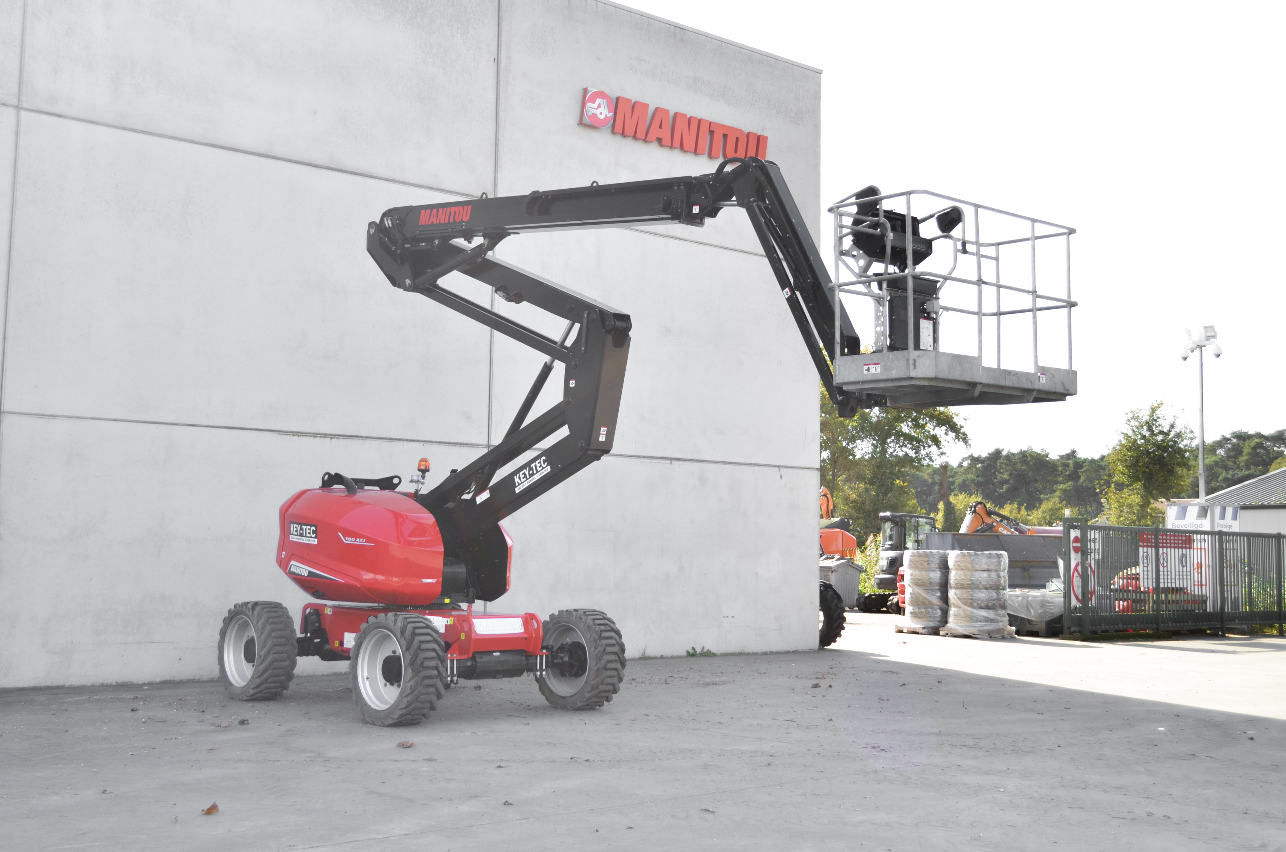 Manitou - Nacelles élévatrices - ATJ 180 RC 4RD ST5 S2 - frontright