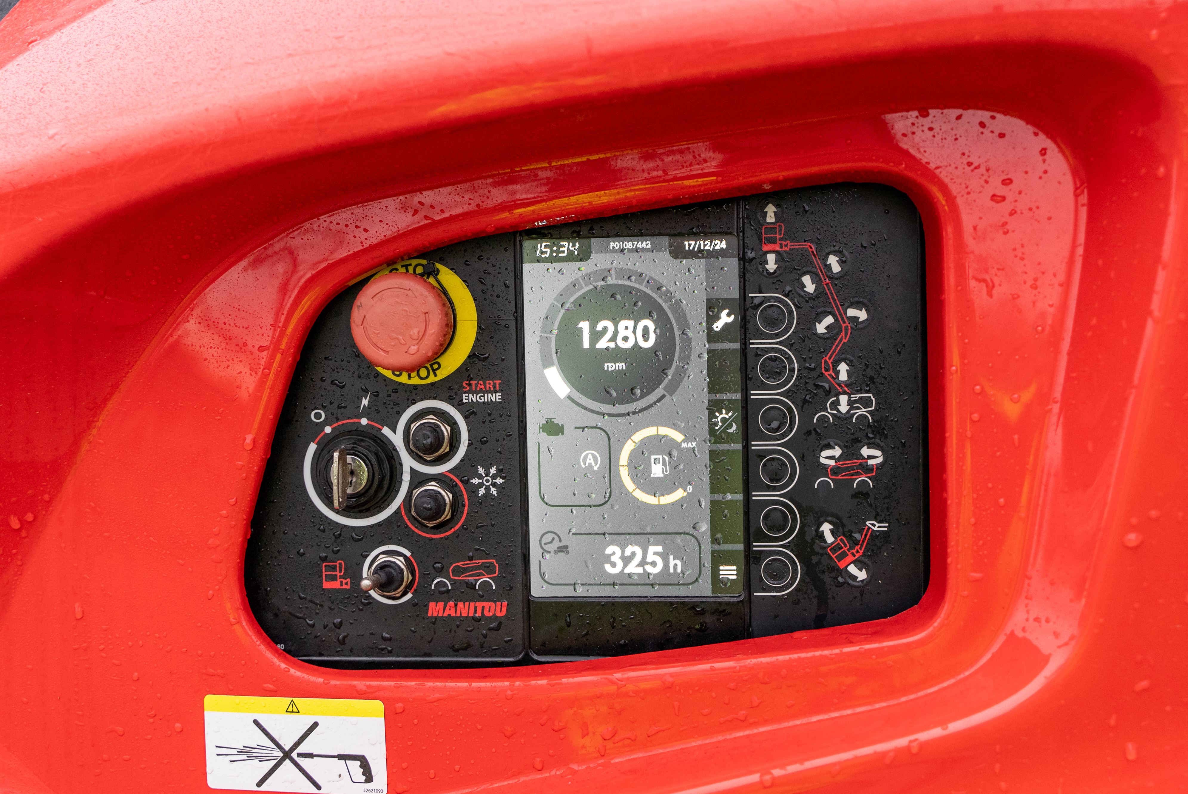 ATJ 160 RC 4RD ST5 S2 - Hours / Display