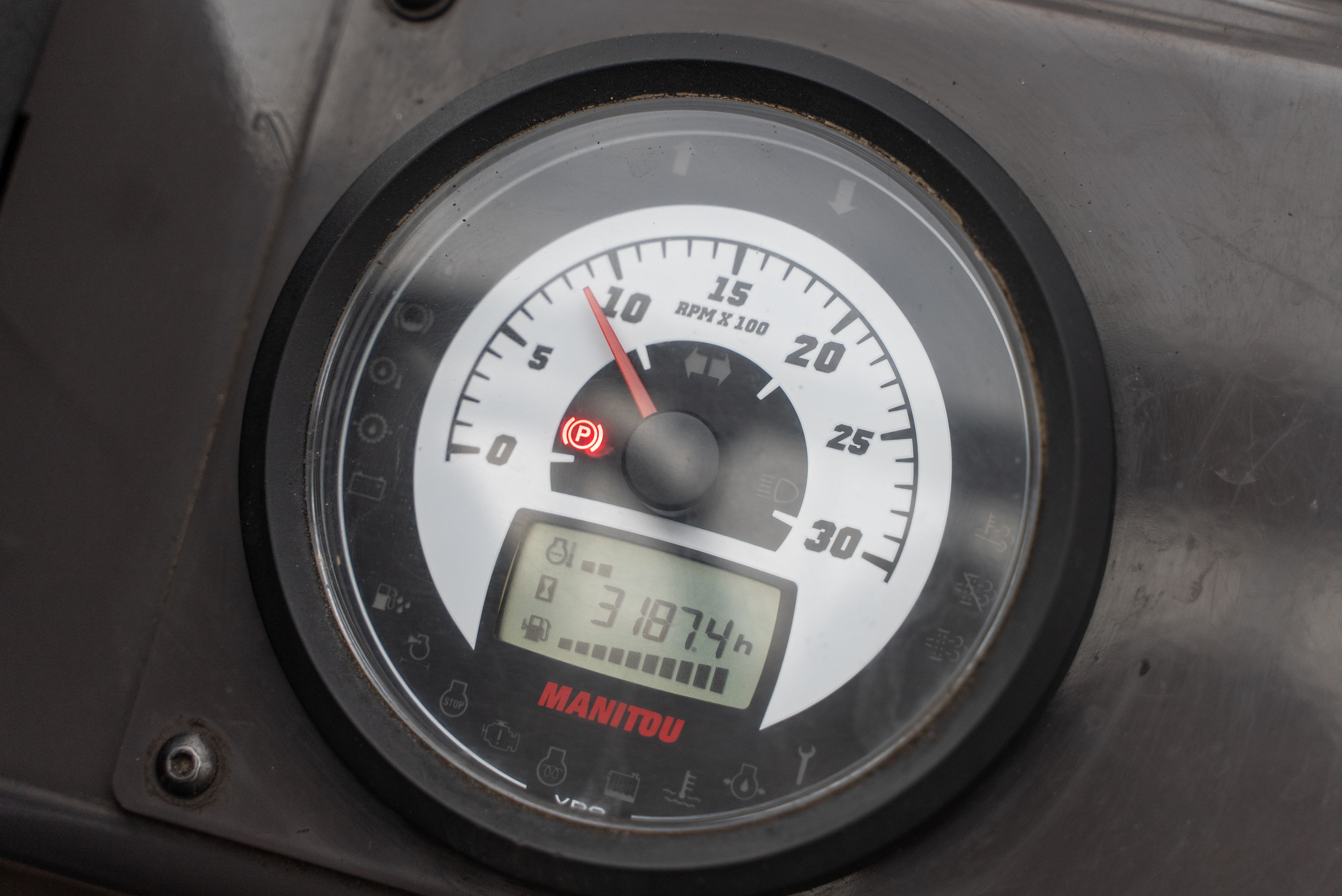 M 50-4 ST3B - Hours / Display