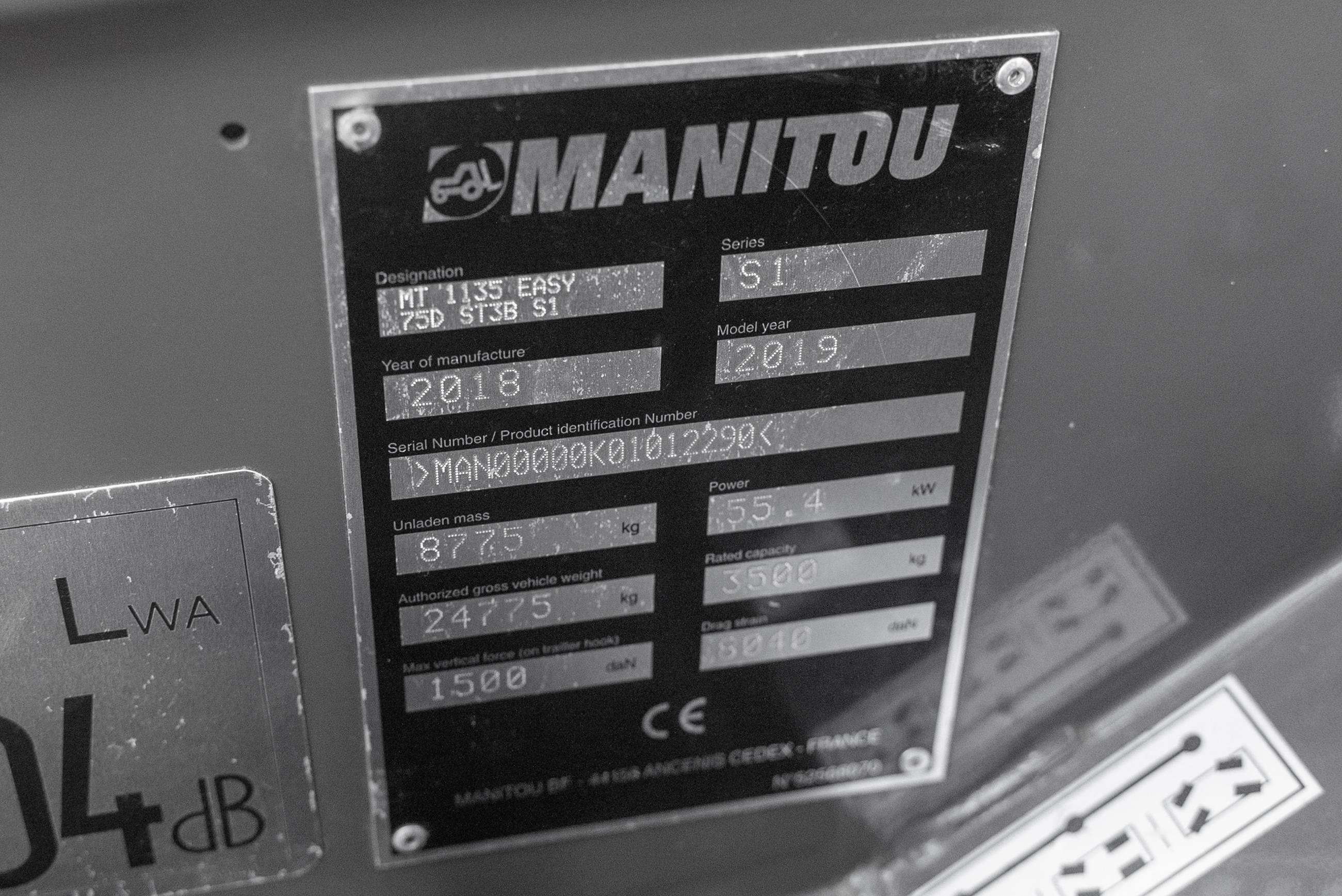 MT 1135 EASY 75D ST3B S1 - Identification plate