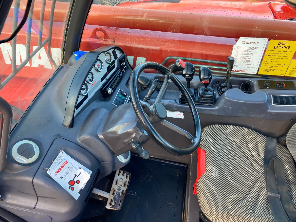 MT 1030 EASY 75D ST3B S2 - Interior
