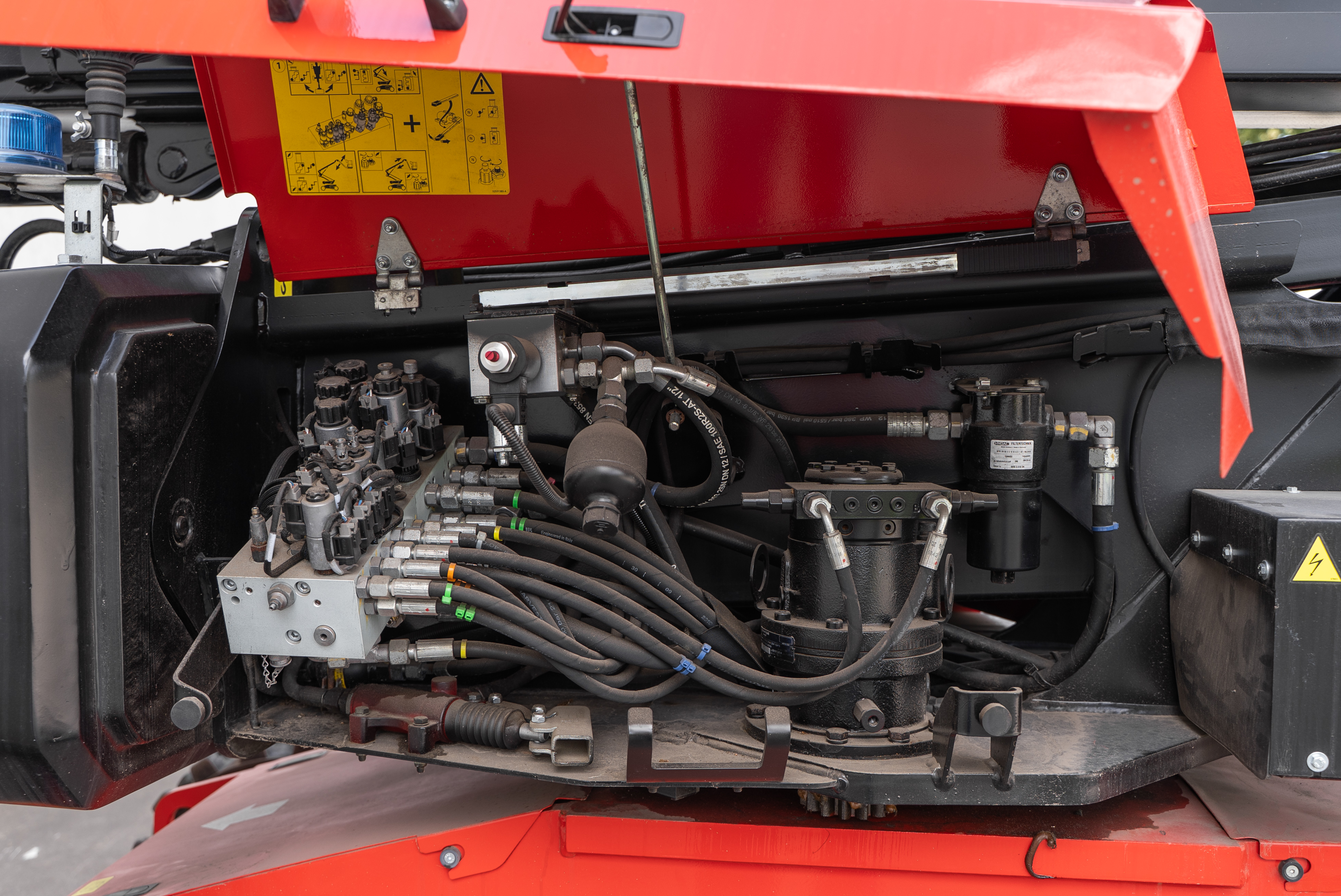 MAN GO 12 - Engine