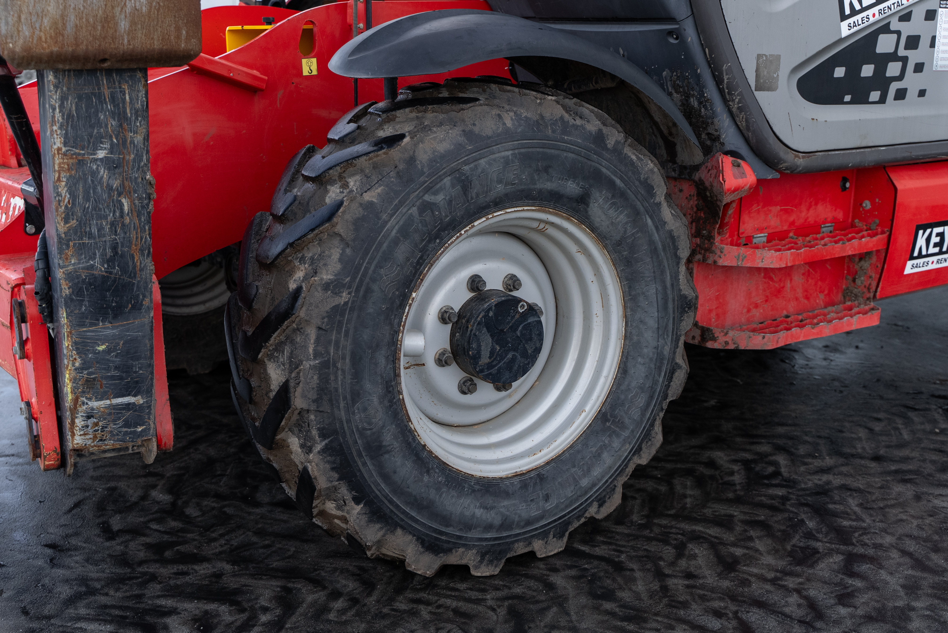 Manitou - Verreikers - MT 1440 EASY 75D ST3B S1 - Chassis / Wiel