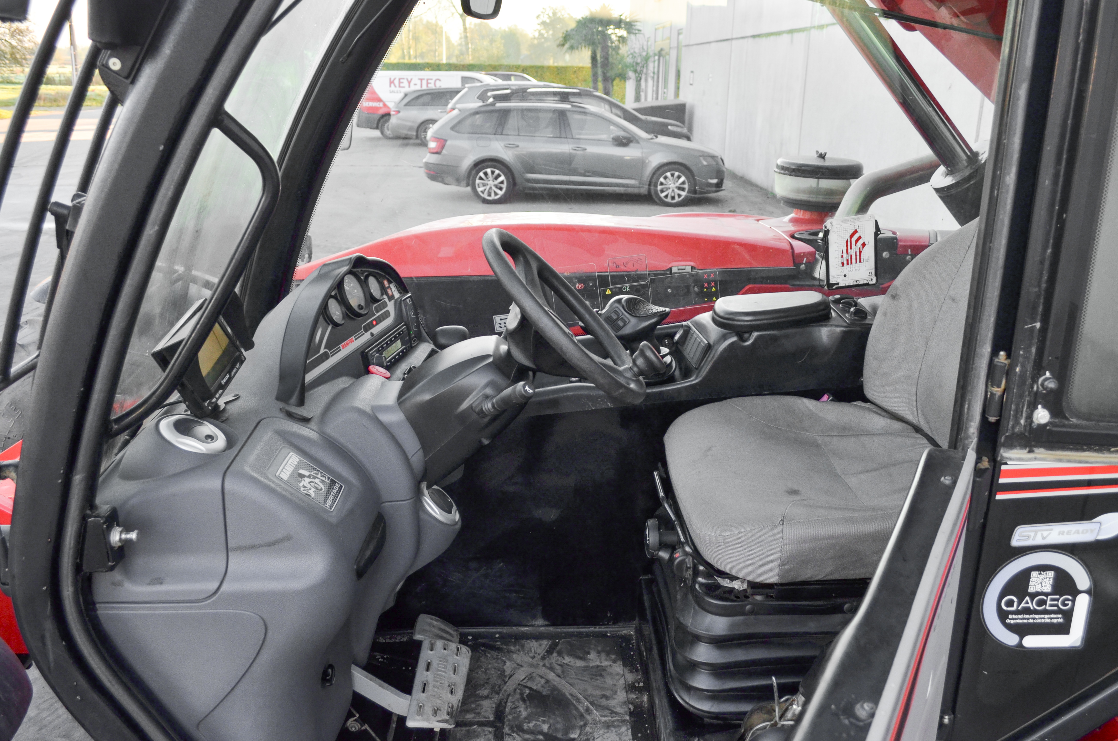 MT 933 EASY 75D ST5 S1 - Interior back