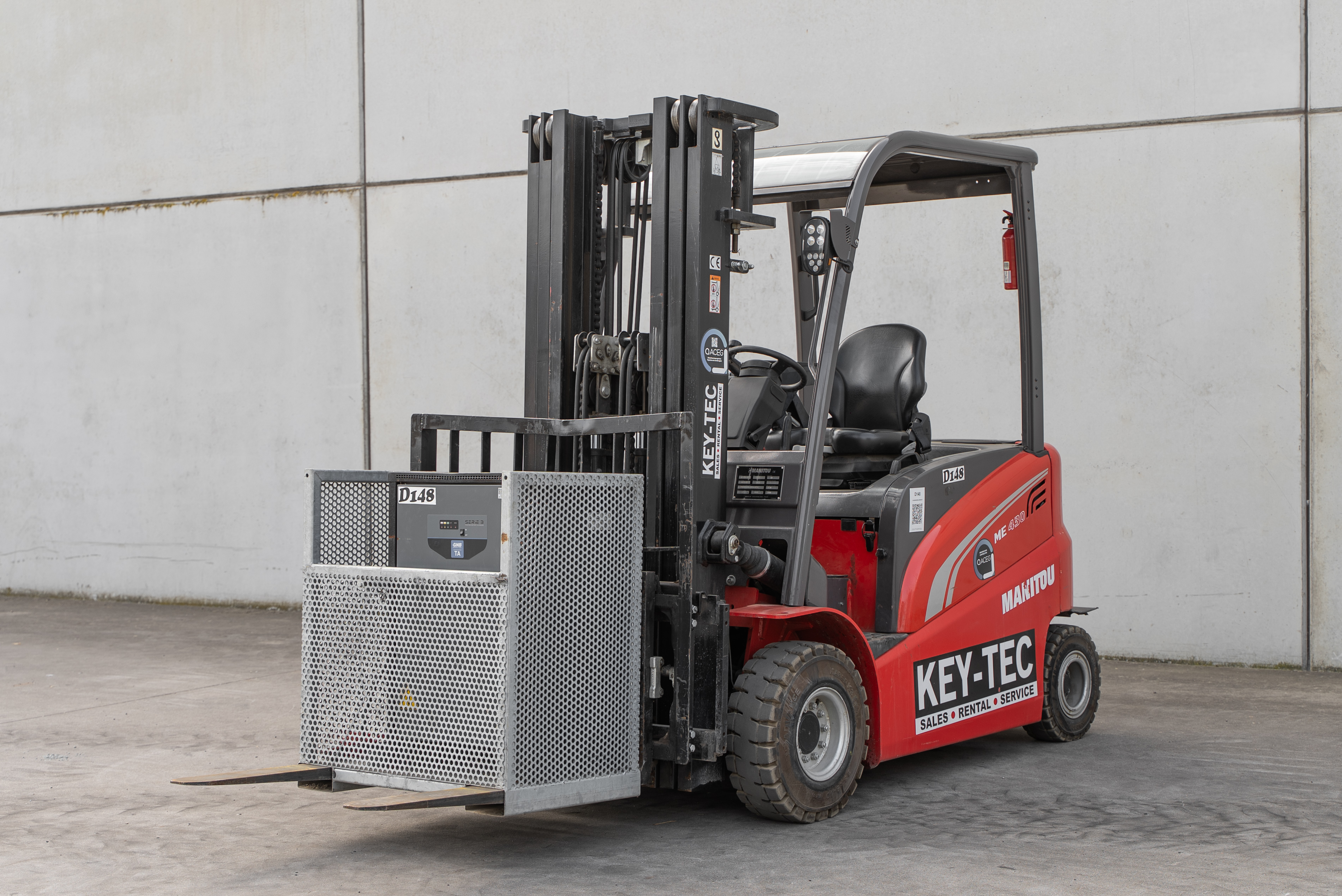 Manitou - Forklifts - ME 430 80V S3 - Front left