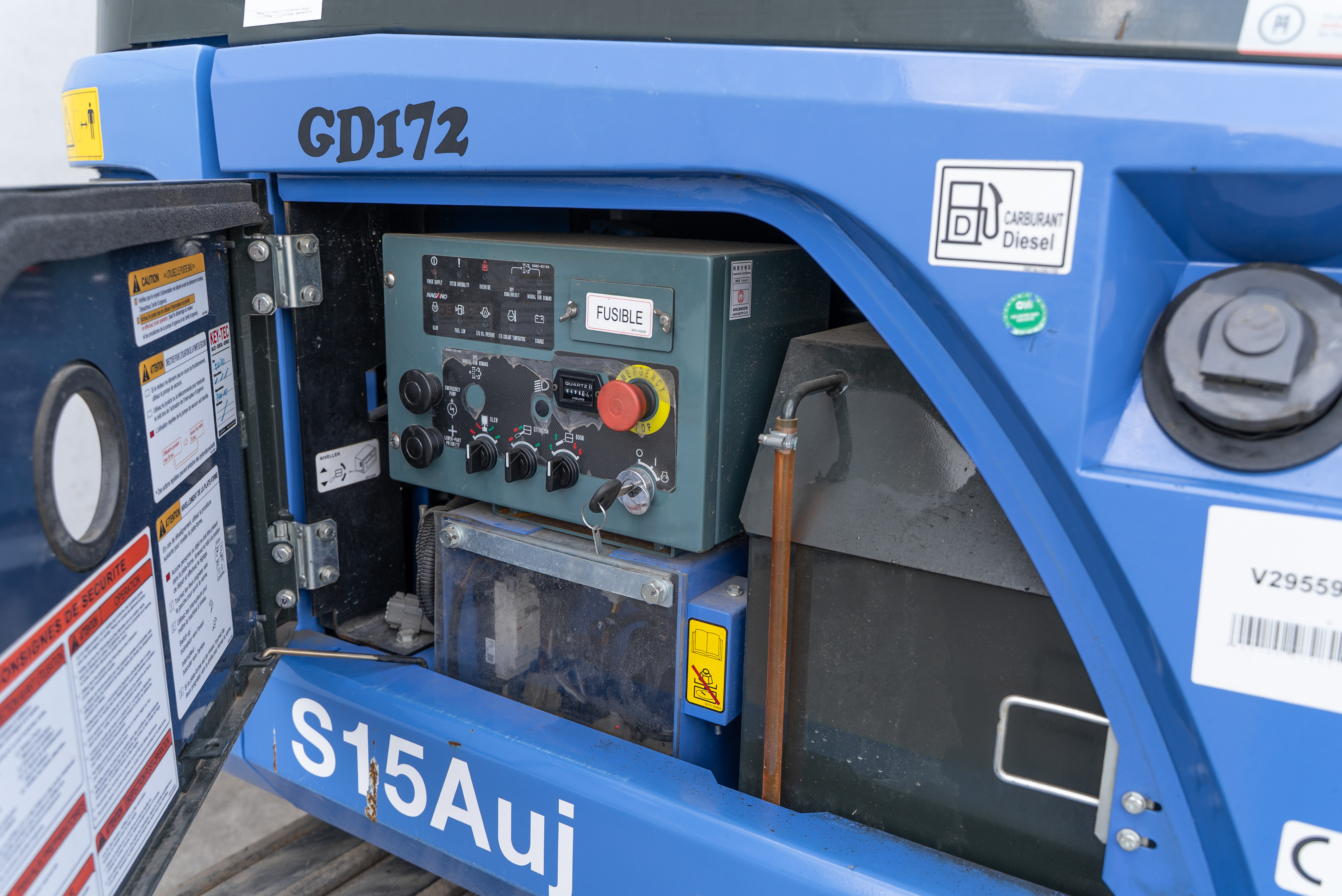 S15AUJ - Hours / Display