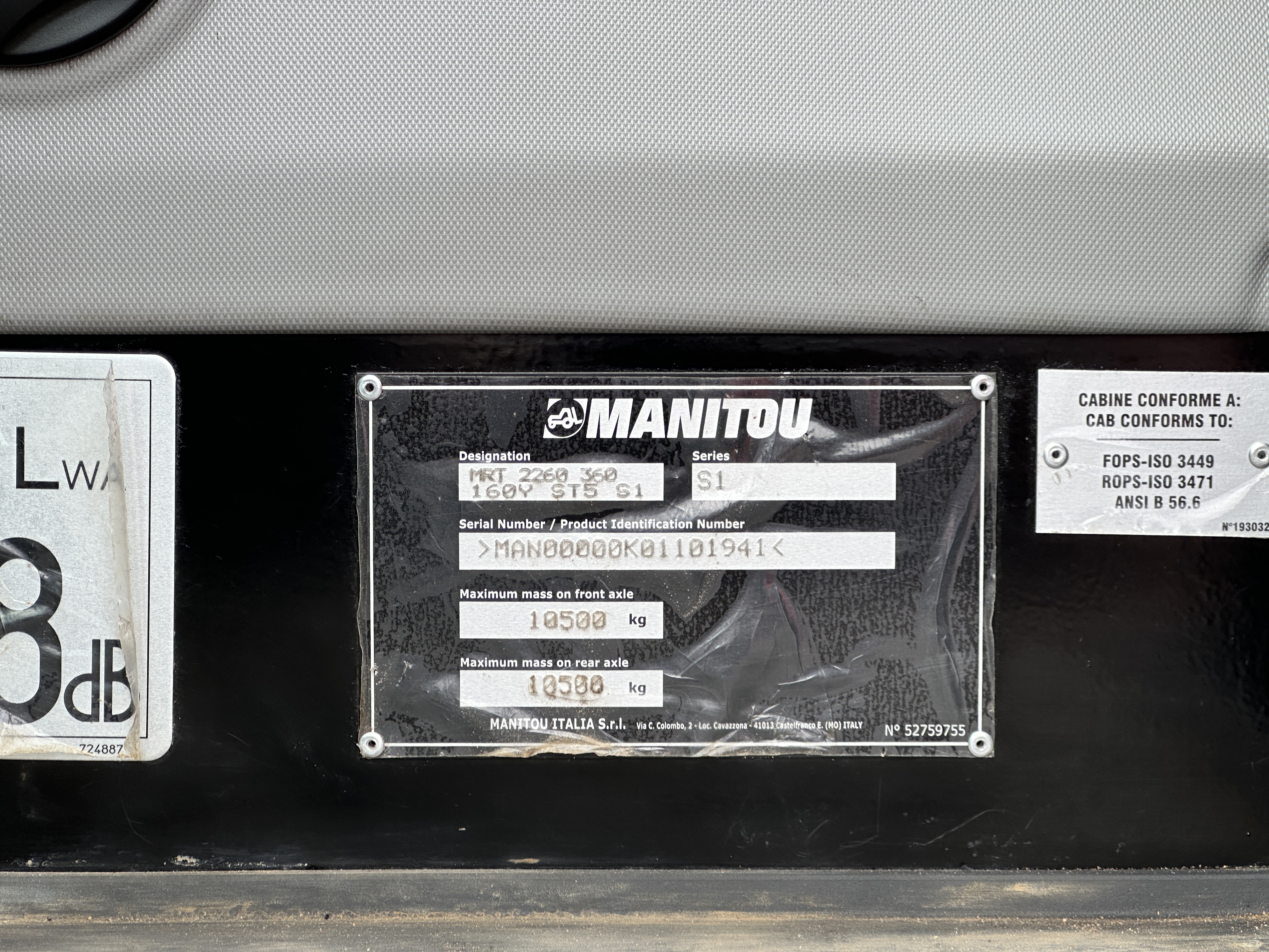 MRT 2260 360 160Y ST5 S1 - Identification plate