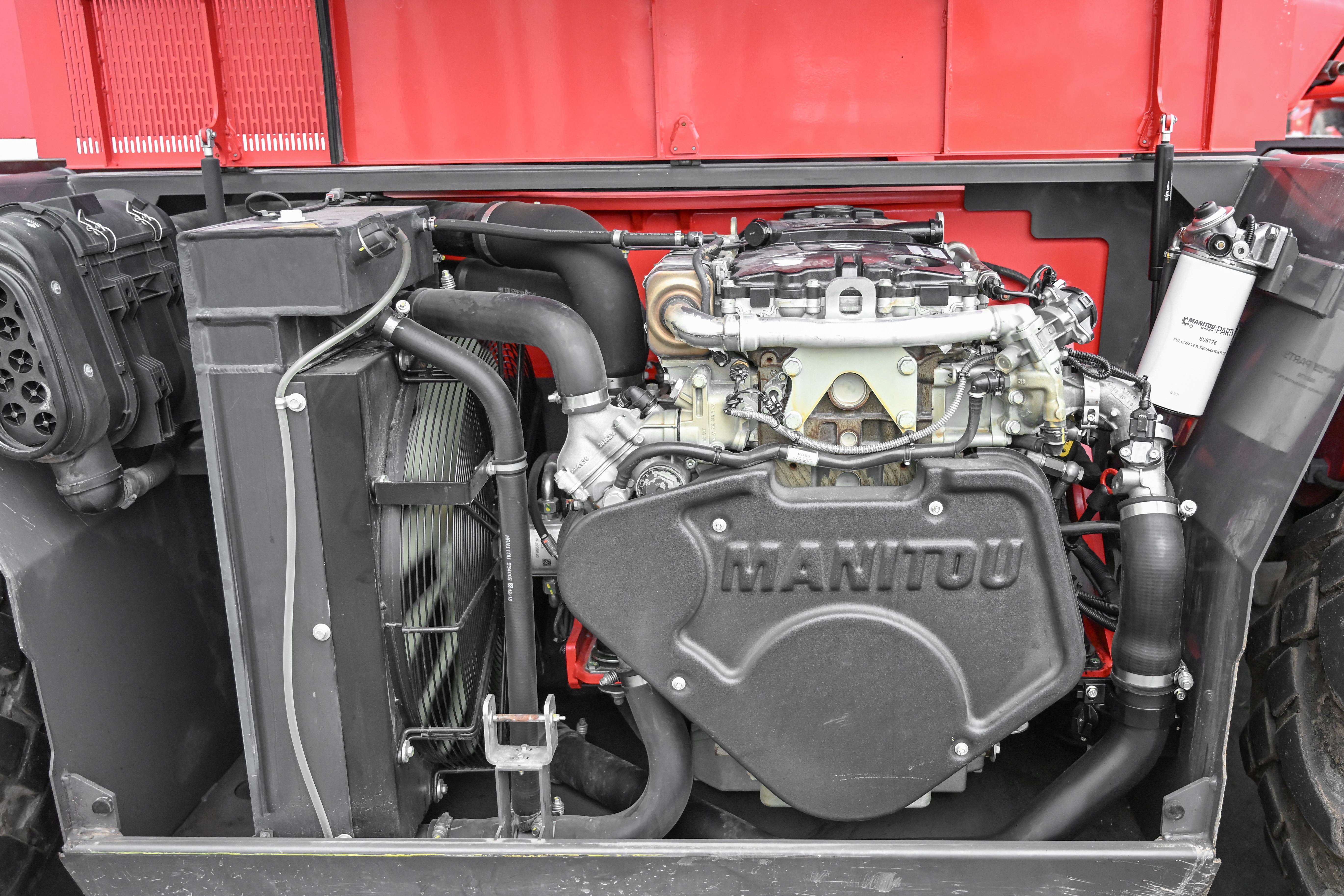 MRT 2550 PRIV+ ST4 S2 - Engine