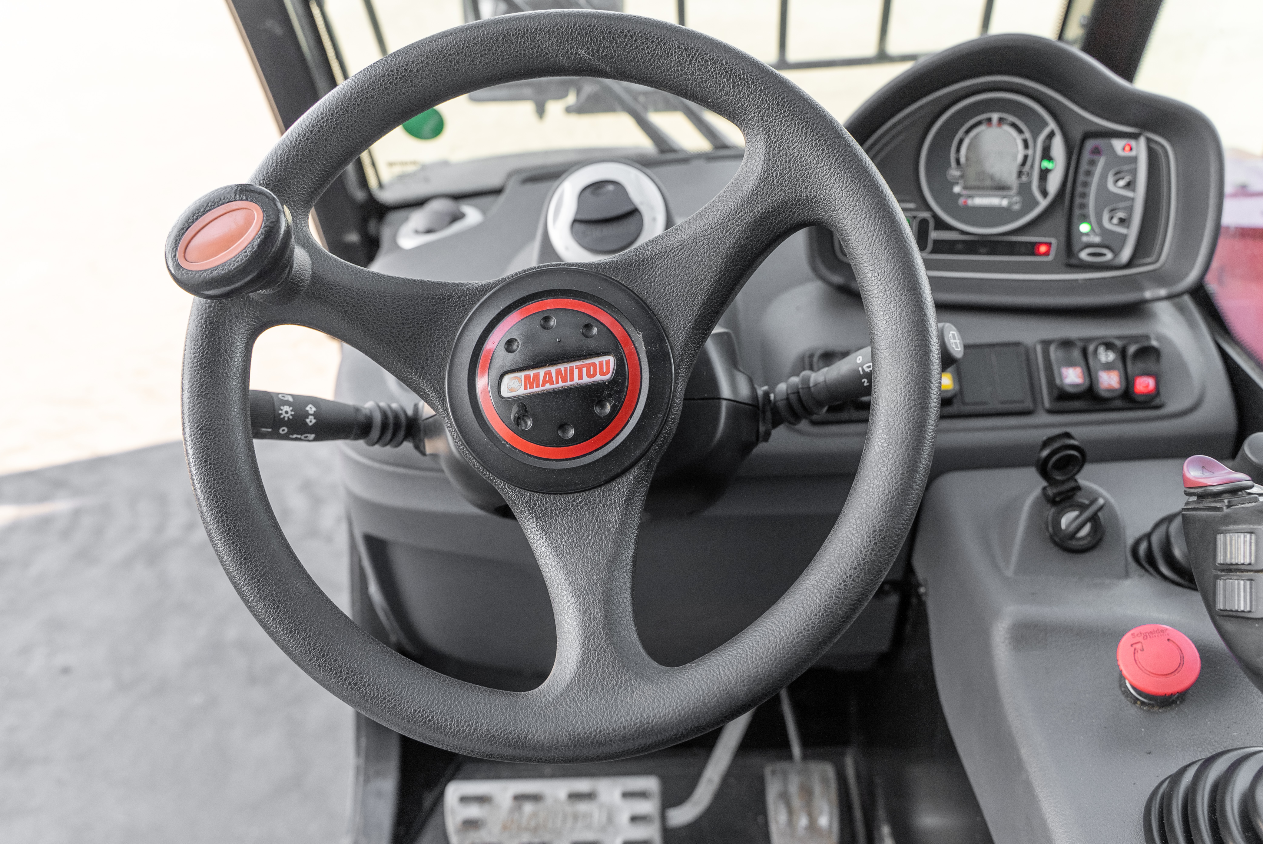 Manitou - Télescopiques - MT 625 H COMFORT 75K ST5 S1 - Intérieur avant