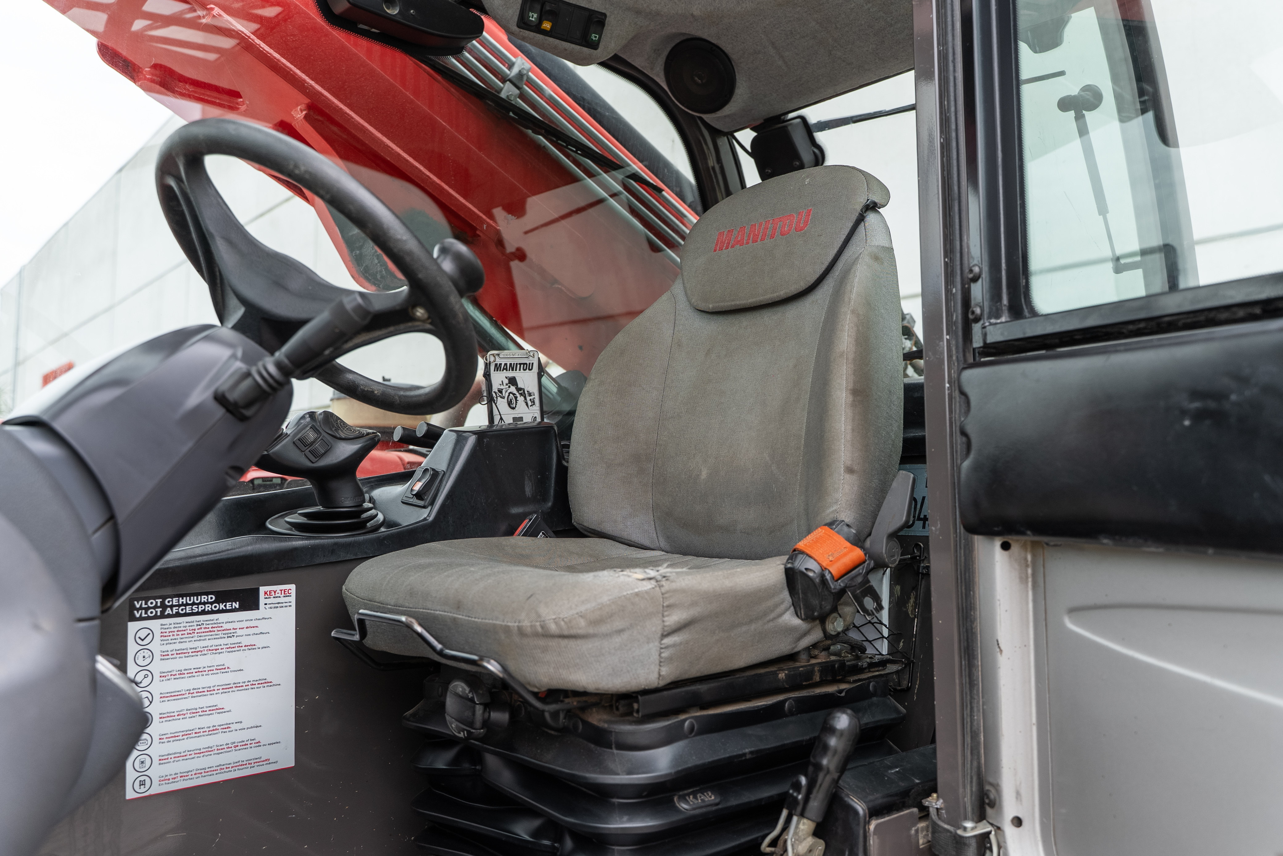 Manitou - Telehandlers - MT 1030 EASY 75D ST3B S2 - Interior back