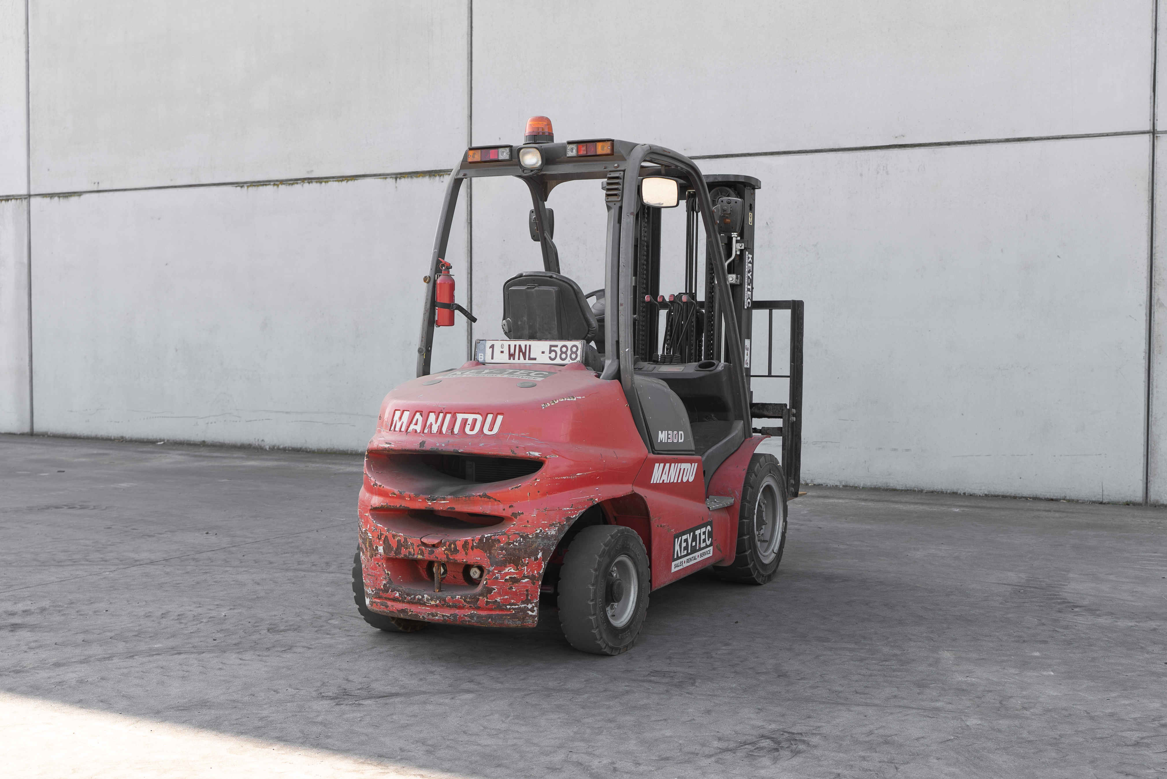 Manitou - Chariots élévateurs - MI 30 D - Arrière droite