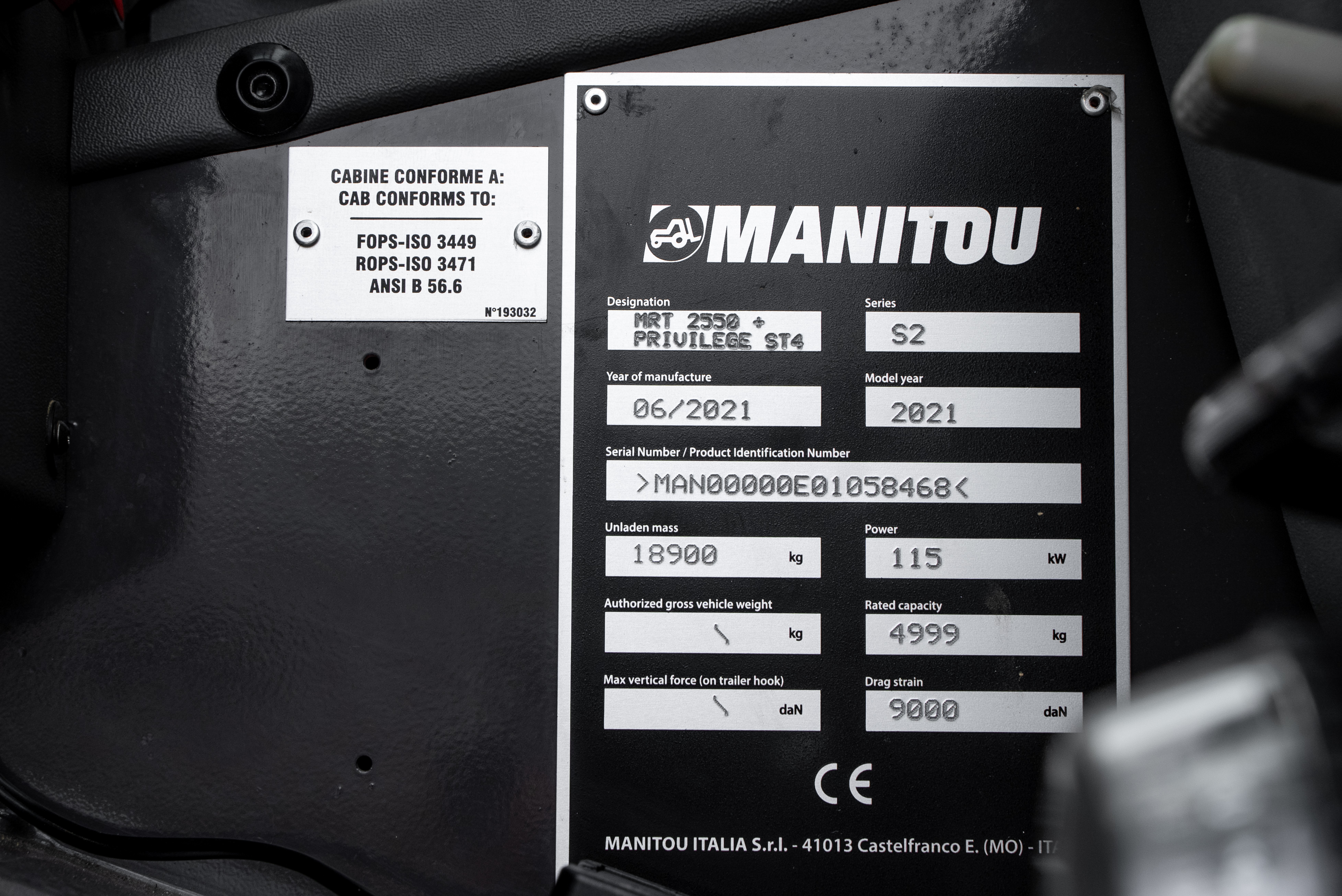 MRT 2550 PRIV+ ST4 S2 - Identification plate