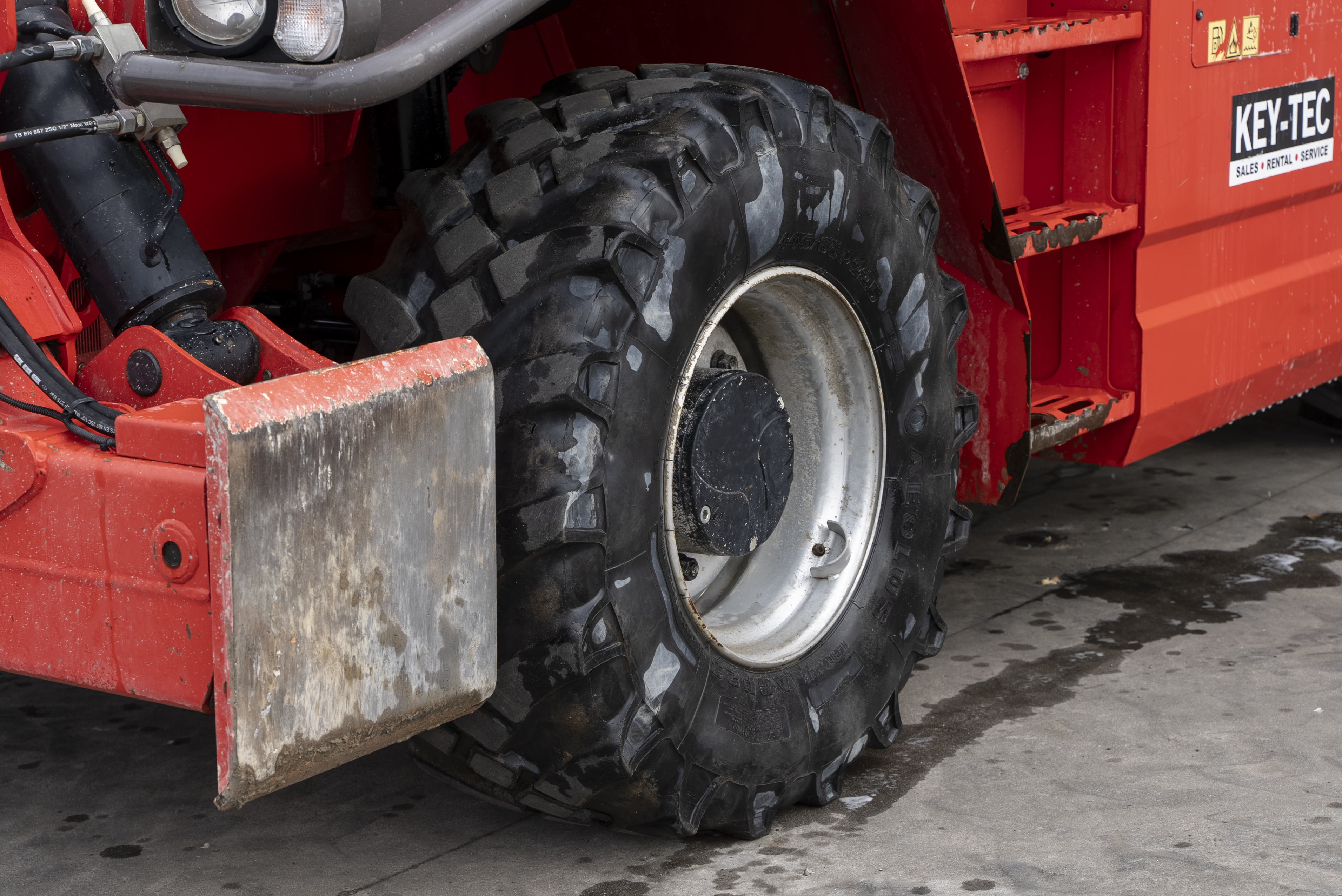 Manitou - Télescopiques - MRT 3050 PRIV+ ST4 S1 - Châssis / Roue