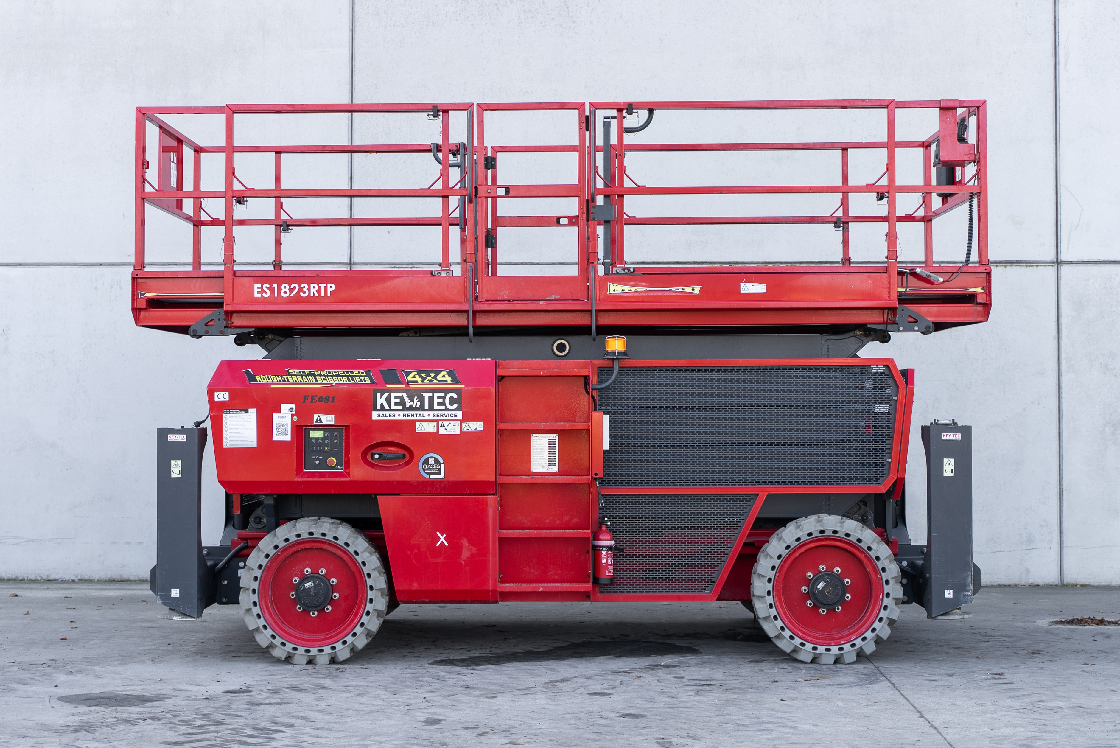ES1823RTP - Side