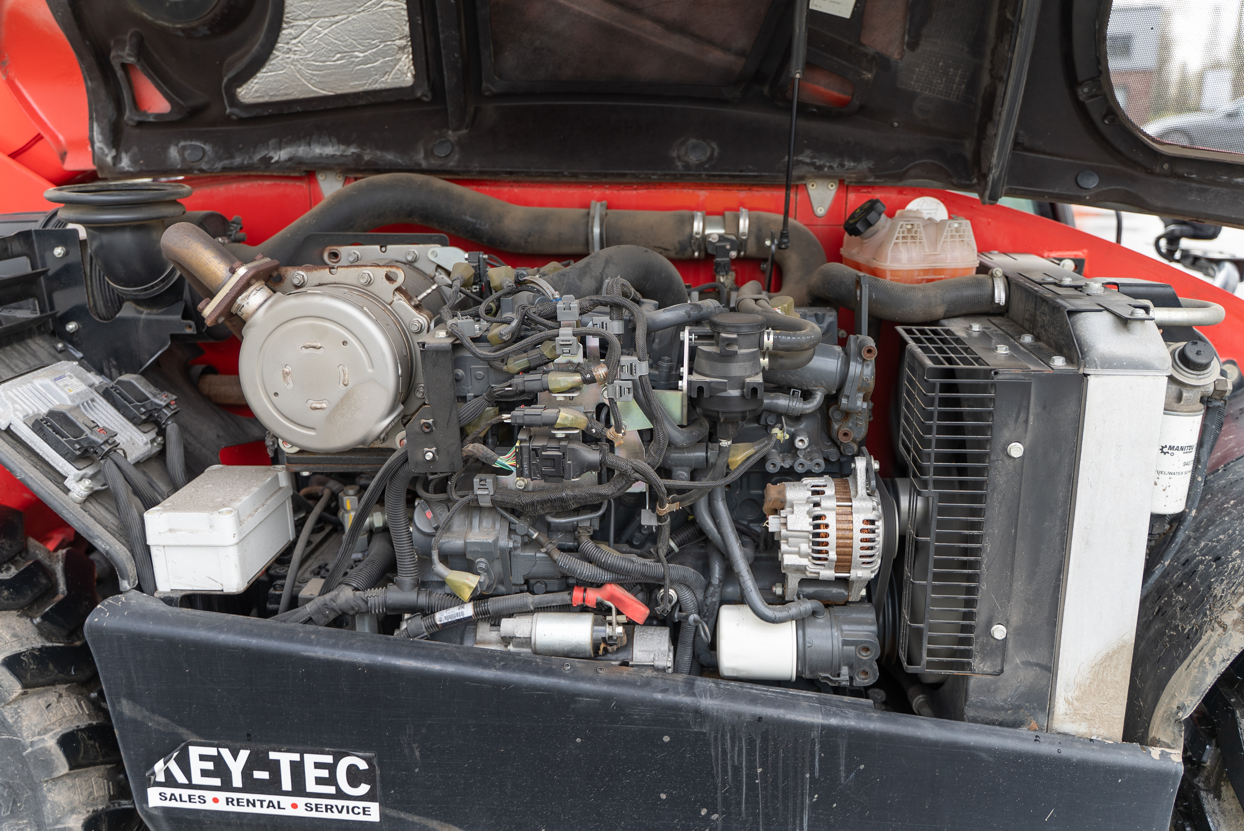 MT 625 H COMFORT 75K ST5 S1 - Engine