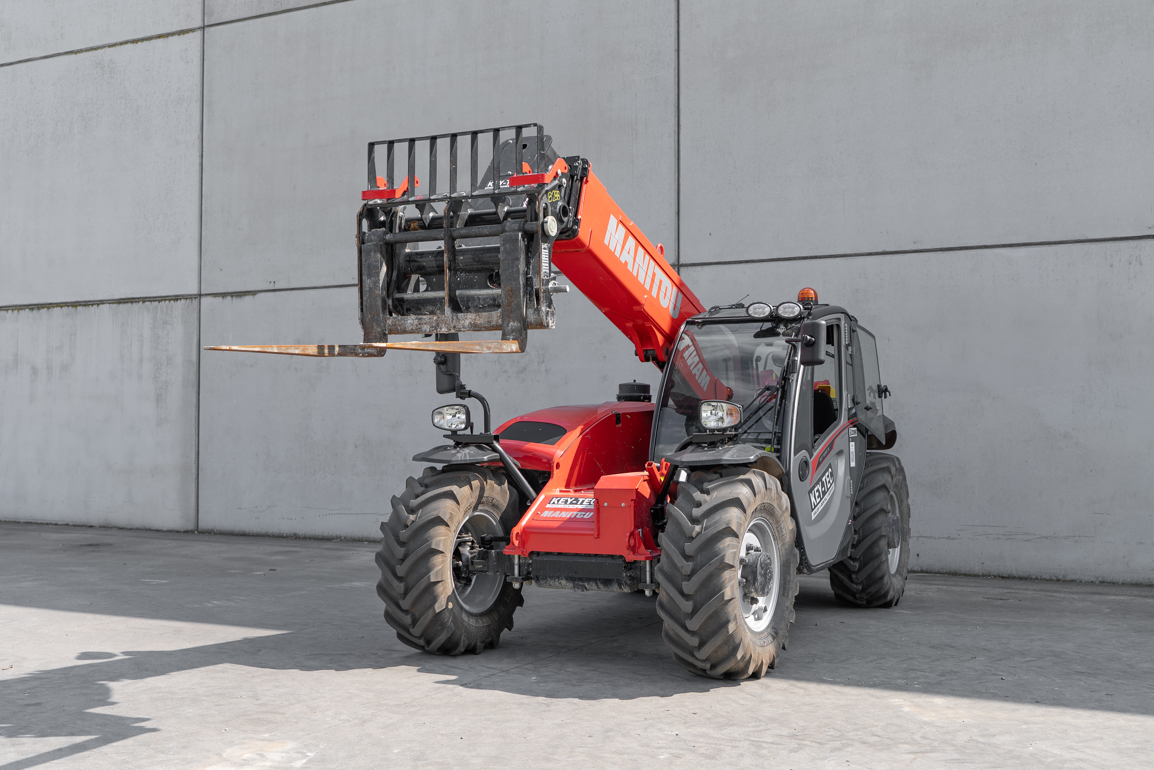 Manitou - Telehandlers - MT 930 H 75K ST5 S1 - Front left