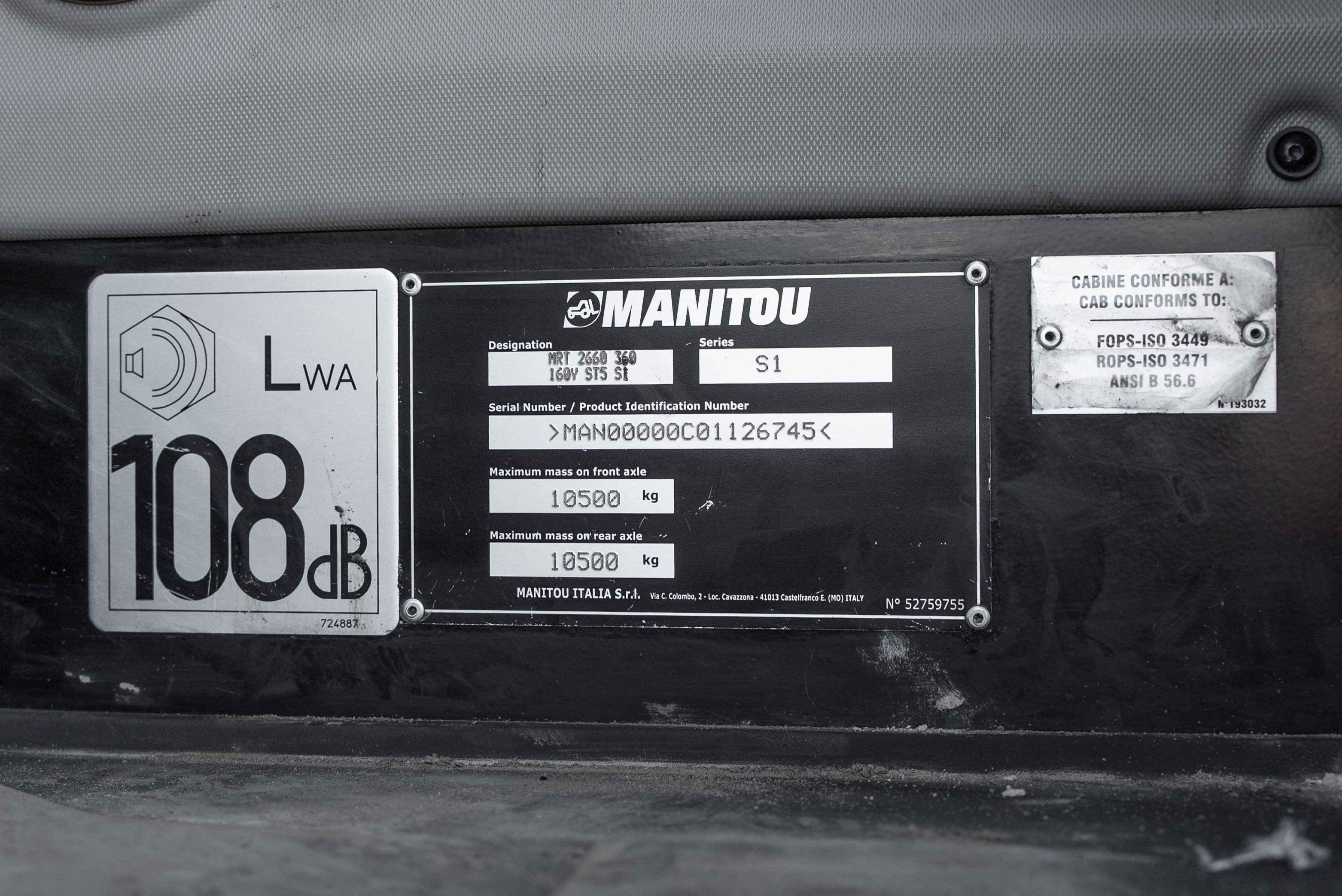 MRT 2660 360 160Y ST5 S1 - Identification plate